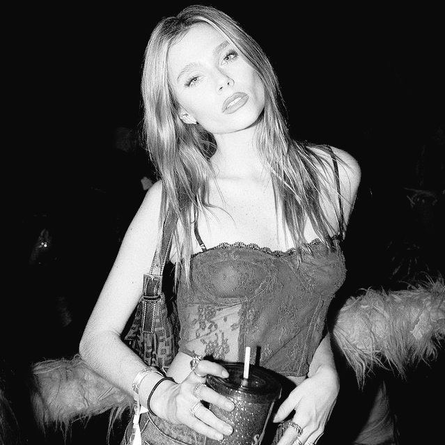 valentina zenere (@picsofvalentina) on Twitter photo 