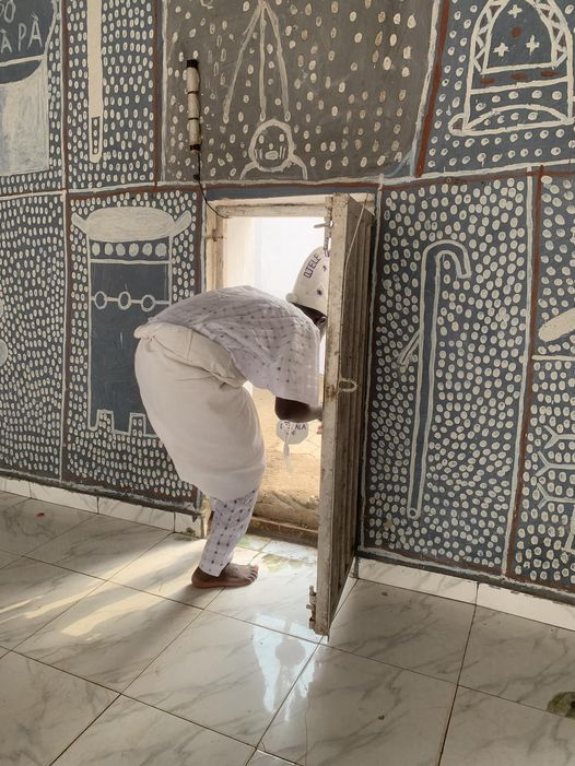 ObatalaBrasil's tweet photo. You might wonder if Obàtálá and Yemòó know a little or a lot of your pain and thus understand your discomfort.
Both Òrìsà Obàtálá and Yemòó understand your pain and discomfort, they understand your loneliness and your suffering.
Is there a way to be closer to them in your life? https://t.co/DyVMmWca2T