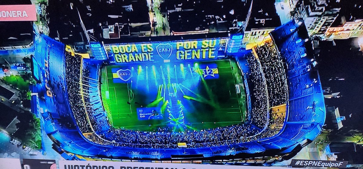 lanzineta's tweet photo. -entrada gratis
-los socios podían llevar amigos
-los no socios podían ir

No pudieron llenar una cancha sin terminar. Pero son el movimiento popular más grande y coso. Que mentira. https://t.co/02XOBiqXc3