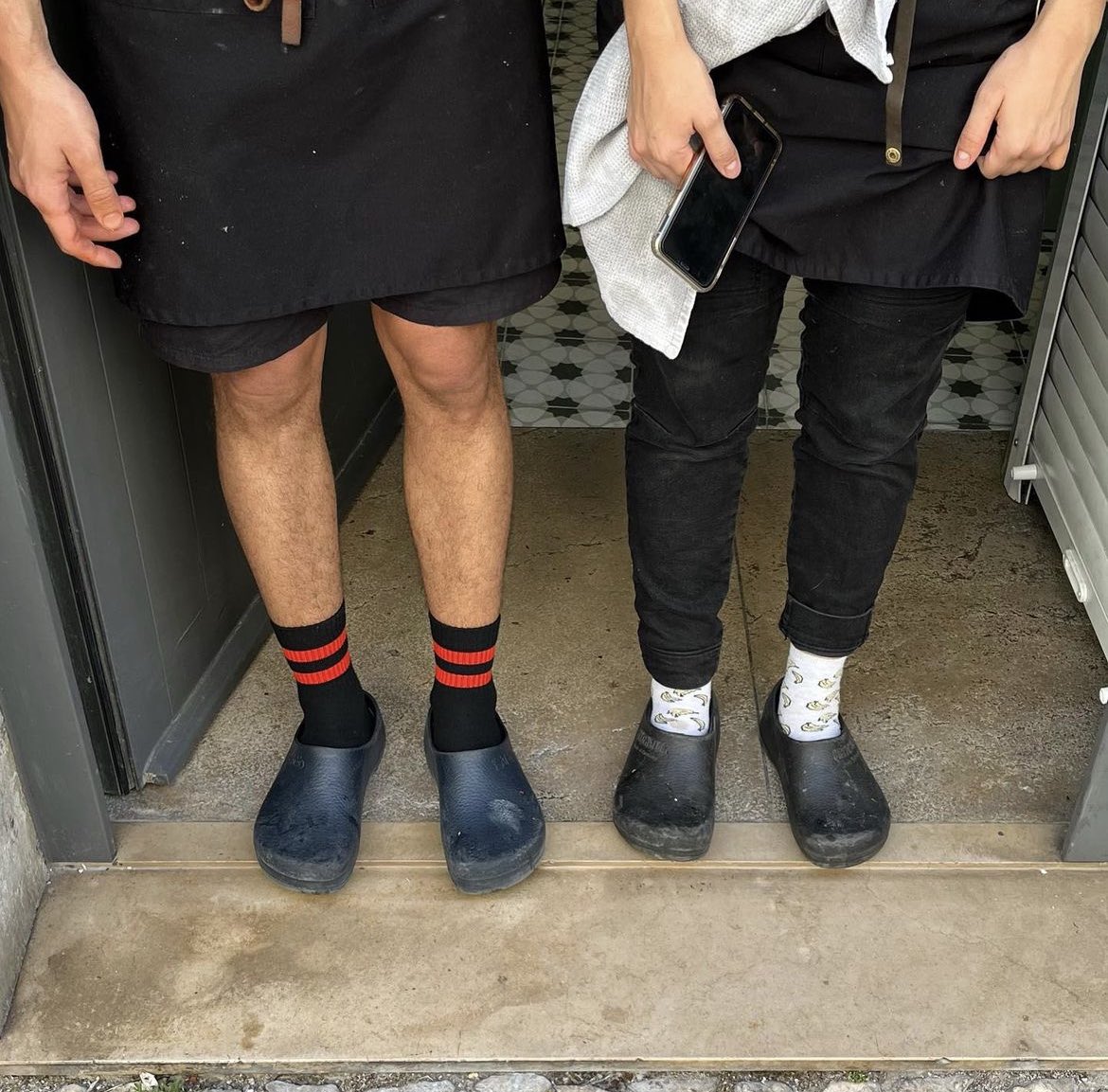The Right Shoe tweet media