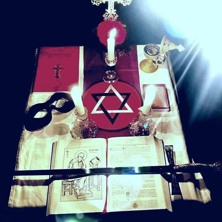 We are the rulers of this univers, and creator of the NEW WORLD ORDER. we are known as the Illuminati. The Illuminati is the largest order on earth, we rule the world with RICHES, POWER'S, FAME and WEALTH. #illuminatipuppet #illuminatiexposed #antiilluminati #HandTattooo #Realism