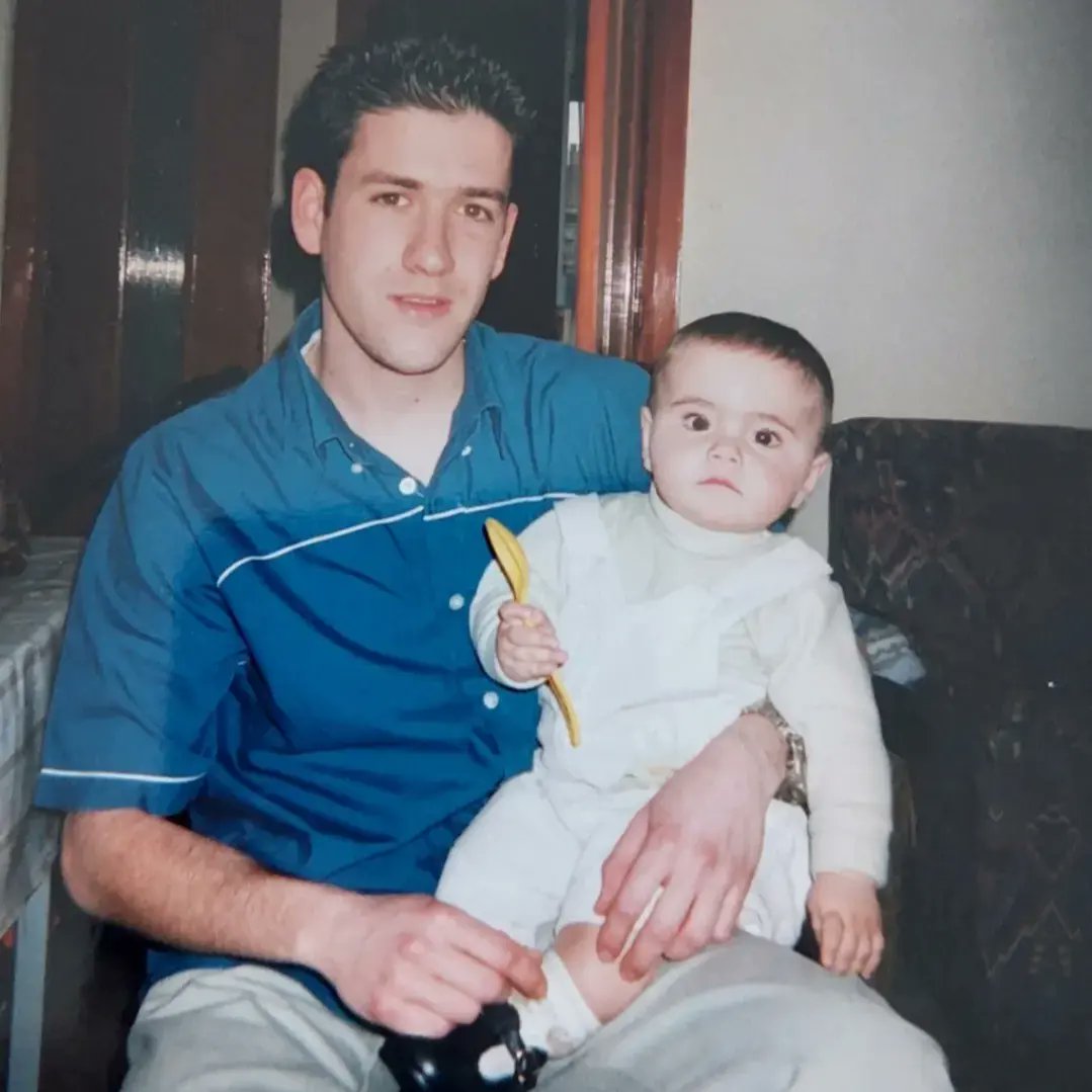 Sergiovarelaaa's tweet photo. Una estrellita más en el cielo, la que más brilla de todas💫

Con 43 años, has sido el más fuerte y has luchado como nadie, ojala ser la mitad de fuerte de lo que tu lo has sido. Siempre serás mi mayor referente en la vida

Te quise, te quiero y te querré siempre tio Jorge🥹❤️‍🩹 https://t.co/WH3UuoUnMb