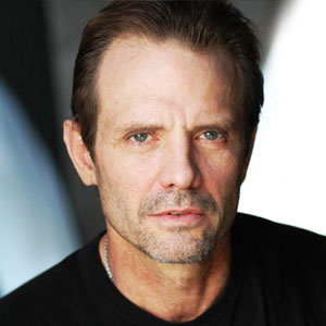 AlienPredatorU1's tweet photo. Ha cumplido 67 años el actor Michael Biehn, que interpretó al valiente y leal Cabo Dwayne Hicks en #Aliens, ambas partes de #InDarknessWeFall, y las miniseries #KendraPriceTheOwl y #HoffmanAndBellic
Volverá a interpretarlo en futuros proyectos
¡Muchas felicidades! 🎉🎉🎉🎊🎊🎊 https://t.co/FRDBgQPYsb