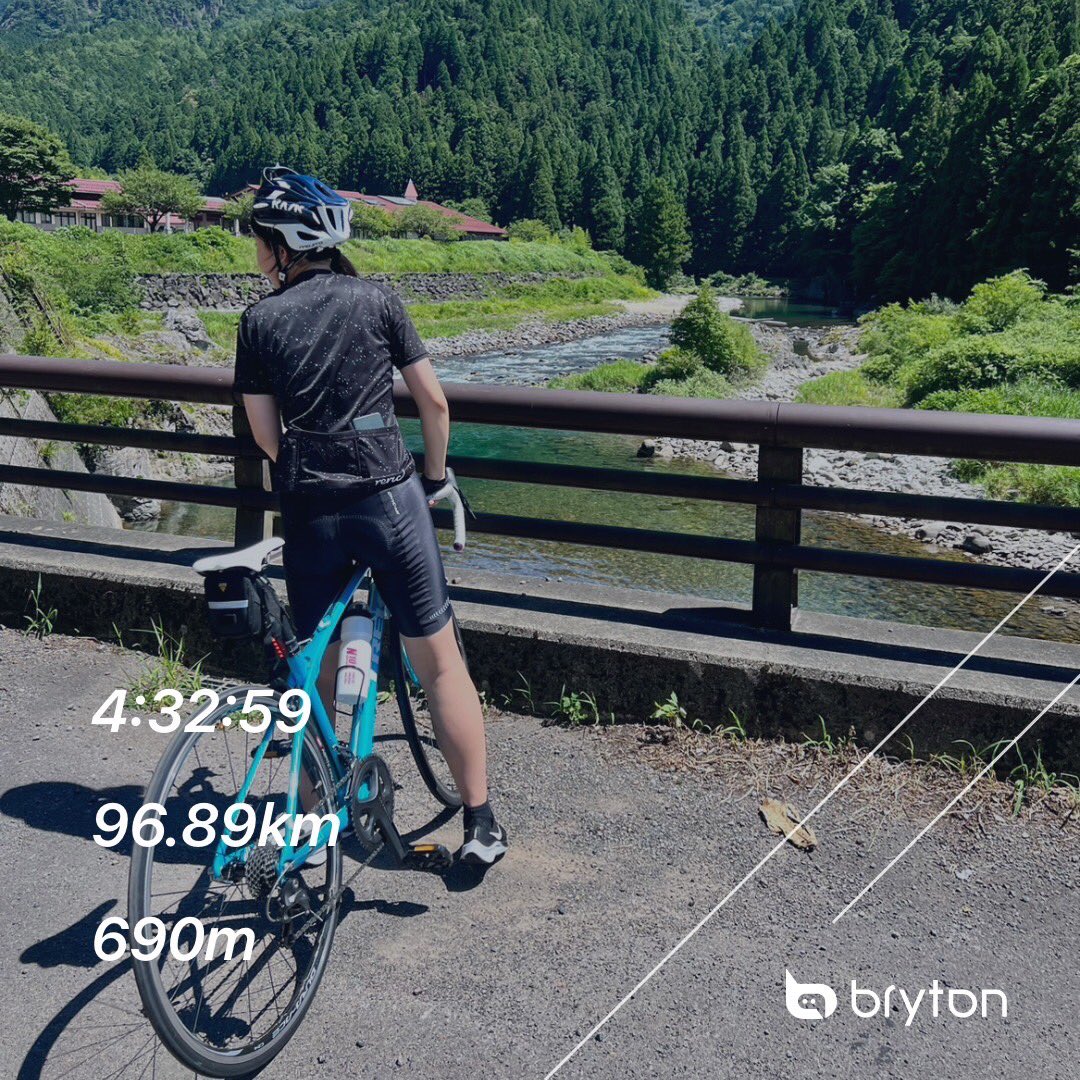 tack48ajk's tweet photo. サイクリングガイドしてきました。トンネル4kmあったけどbrytonは計測してくれなかったのですがGarminは計測してくれてたので100km走ったことがわかりました。初夏の緑は青々してて眩しかったです。
#timecycling
#irctire
#サイクリング https://t.co/uBFcp5D45n
