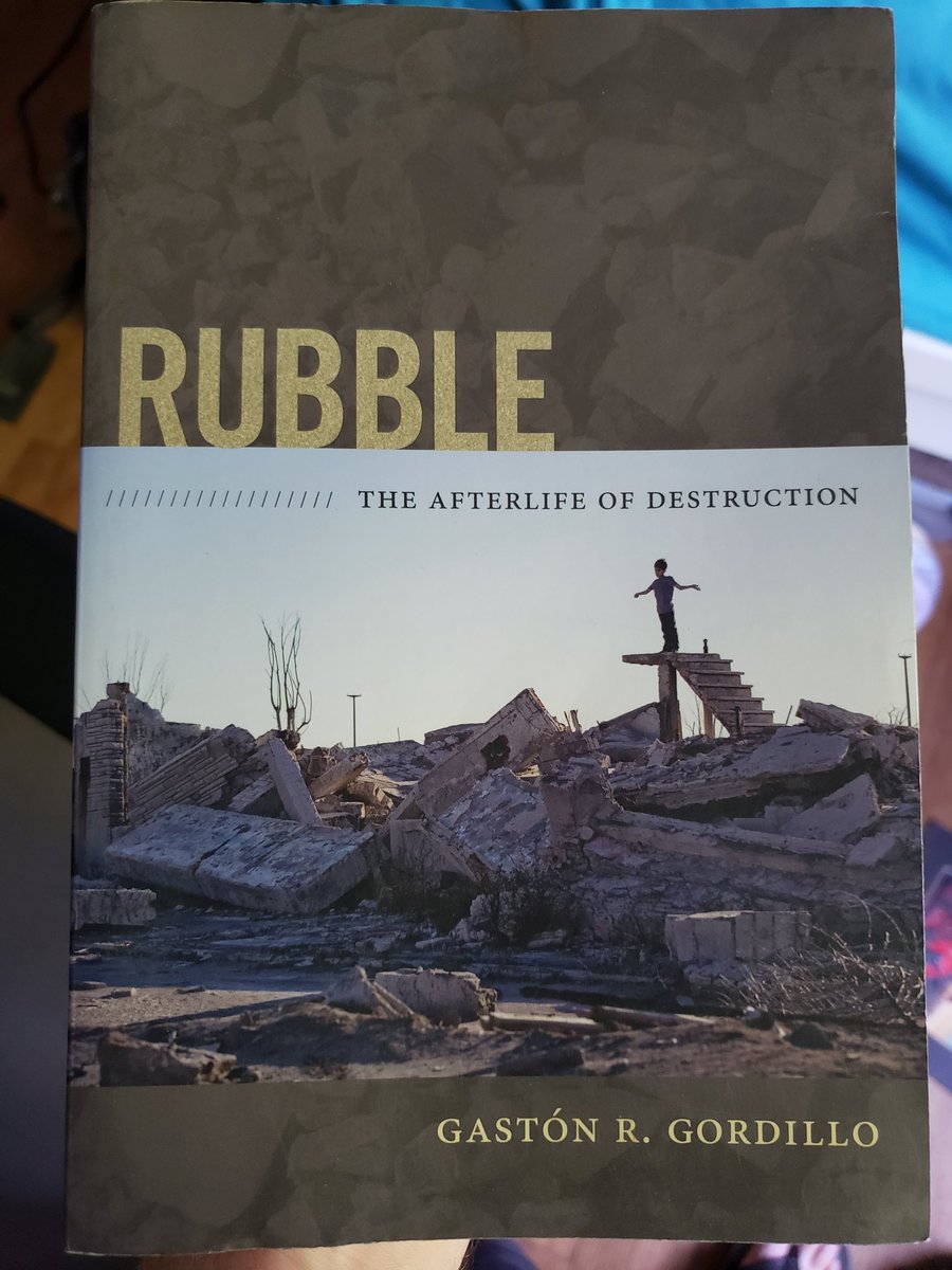 CampoLargoVN's tweet photo. Oh huh, the newest book I've gotten for research is signed by the author! https://t.co/dGwkk5jozf