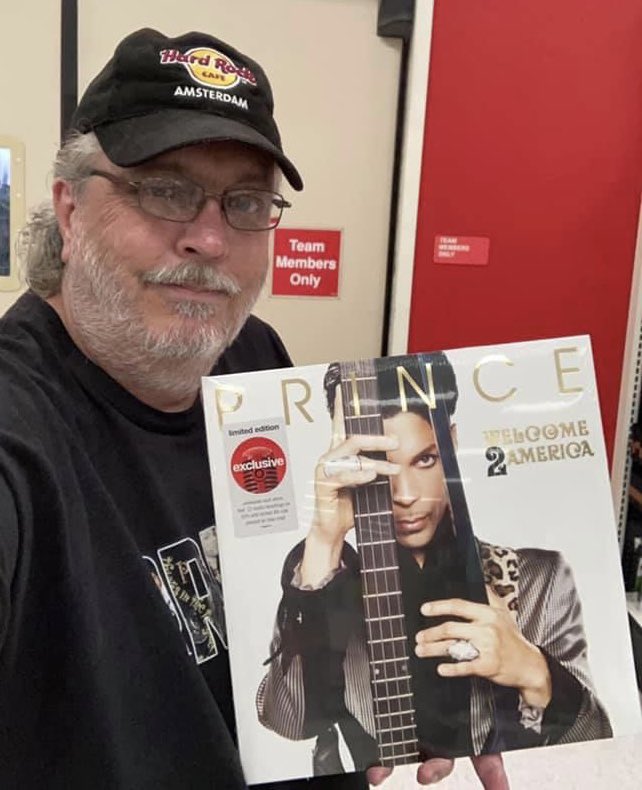 IrresistibleRi2's tweet photo. 🕊️ Monday Memories 🎸
Miss U Prince O(+>
#W2A 🇺🇸
#PRN4Ever
@prince https://t.co/80anhbpv03