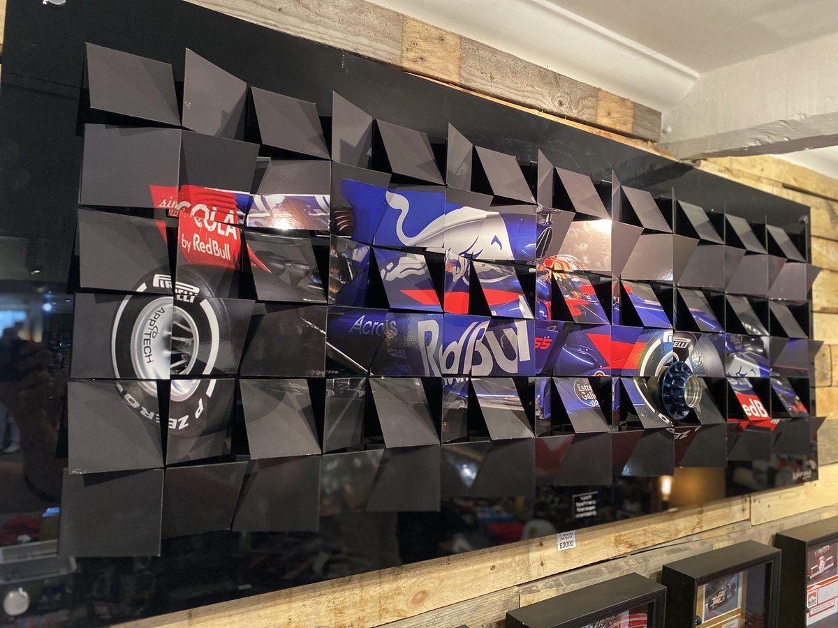automobilecc's tweet photo. Thanks to Benji for the warm welcome and tour of some of their special collections. Highly recommend a stop at @themancavebroadway (instagram link)  #mancave #broadway #worcestershire #redbull #f1 #cotswolds https://t.co/M4GLN6bGls