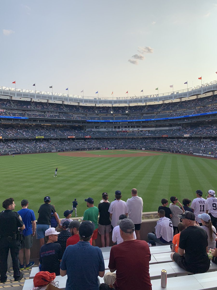 mr_telliott's tweet photo. Welcome to Bronxville! Another park off the @BaseballBucket . @Yankees https://t.co/IXKfUor7L0