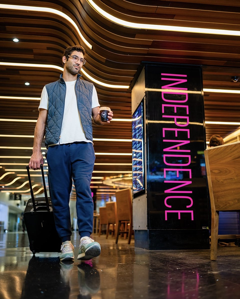 bean2beancoffee's tweet photo. @adrianwjmnz POV: I'm late for my flight but I can see you drinking our coffee😉👊

@phl_airport
@otgexp

photos by @shotbydanielk https://t.co/sTUJPjTQUJ