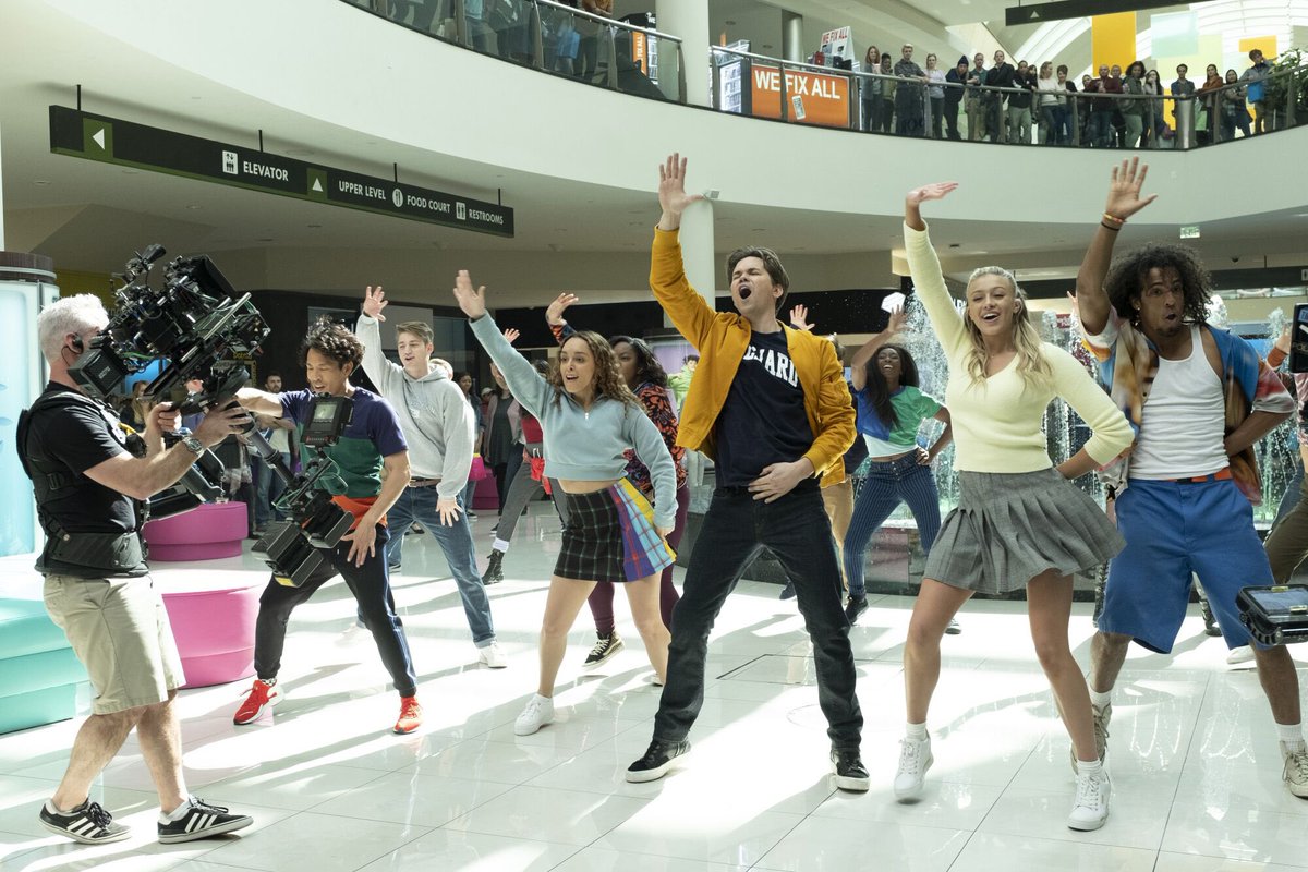 Can you tell us what song they’re singing? 🤔 Kick your week off with this awesome song and dance - watch #TheProm on <a href="/netflix/">Netflix</a> today! Music available on all streaming platforms! #AndersMedia #AndersMadeit #Netflix