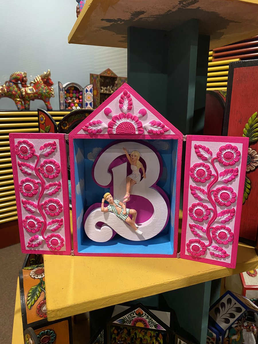 marianocarranza's tweet photo. #Barbie meets Peruvian Retablos https://t.co/z9WRtaEYv0