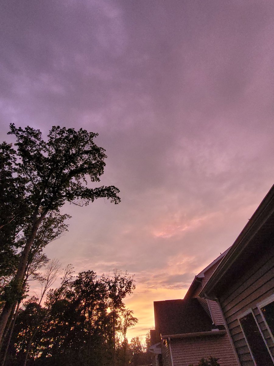 Enjoy the view of a beautiful nite. 
Peace &amp; joy.