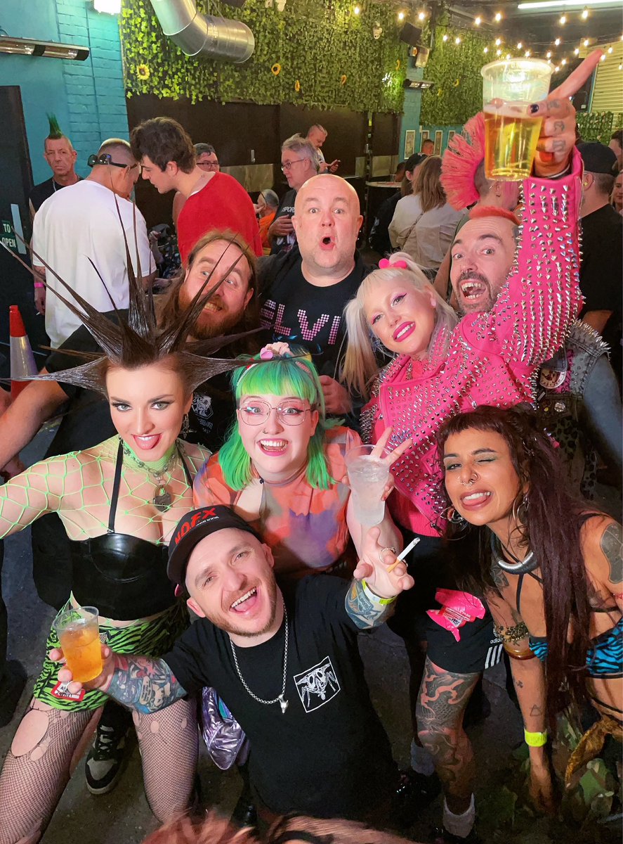Erin_Micklow's tweet photo. A recap from @wonk_unit’s #wonkfestlondon on Saturday! So many old &amp; new friends that made my heart so happy! 💖🤘🥳 

New interviews with #briocheband, @the_kicked &amp; #wonkunit coming soon to Last Rockers TV by Erin Micklow on @youtube, @spotify, @applepodcasts &amp; @amazonmusic! https://t.co/wQFPFNN6nG