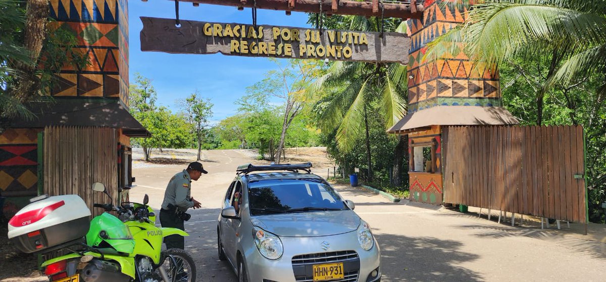 Policiantioquia's tweet photo. 📢Para garantizar la seguridad de todos, el municipio de #PuertoTriunfo hemos implementado medidas preventivas en el Corregimiento de Doradal. ¡Tu tranquilidad es nuestra prioridad! #DiosYPatria #TurismoSeguro https://t.co/Hd5nz9TO7M