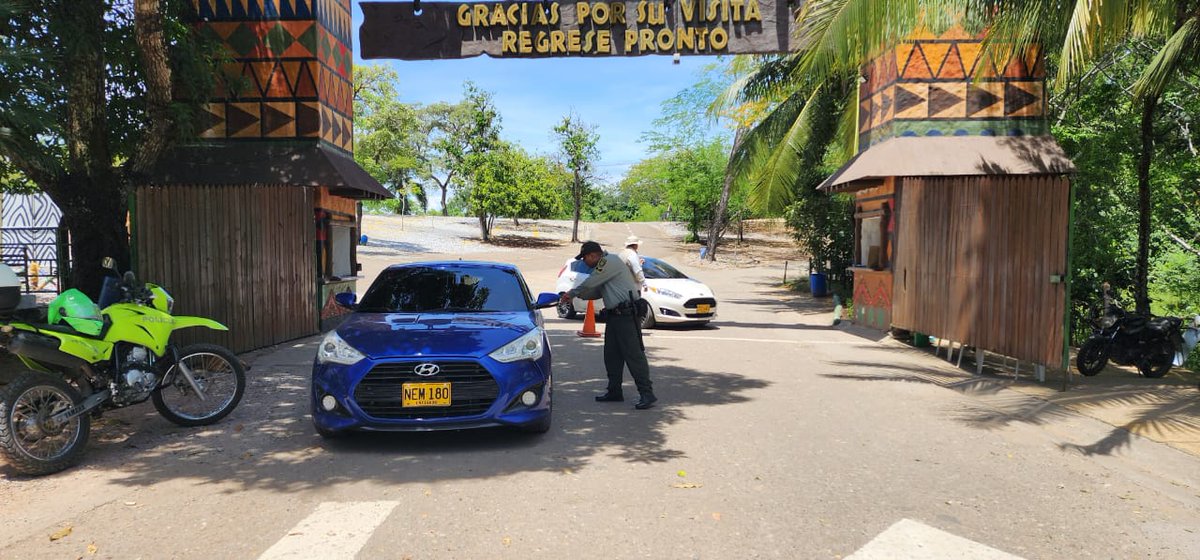 Policiantioquia's tweet photo. 📢Para garantizar la seguridad de todos, el municipio de #PuertoTriunfo hemos implementado medidas preventivas en el Corregimiento de Doradal. ¡Tu tranquilidad es nuestra prioridad! #DiosYPatria #TurismoSeguro https://t.co/Hd5nz9TO7M
