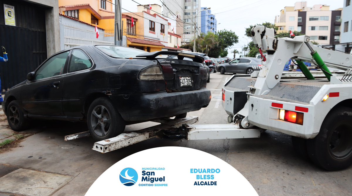 MuniSanMiguelPE's tweet photo. ¡OPERATIVO POR EL ORDEN Y LA SEGURIDAD! El alcalde Eduardo Bless junto a funcionarios lideraron un nuevo operativo en San Miguel. Esta madrugada recorrieron la ciudad recuperando espacios públicos e invocando a los vecinos al cumplimiento de las normas para un mejor distrito. https://t.co/OarTcluj3I