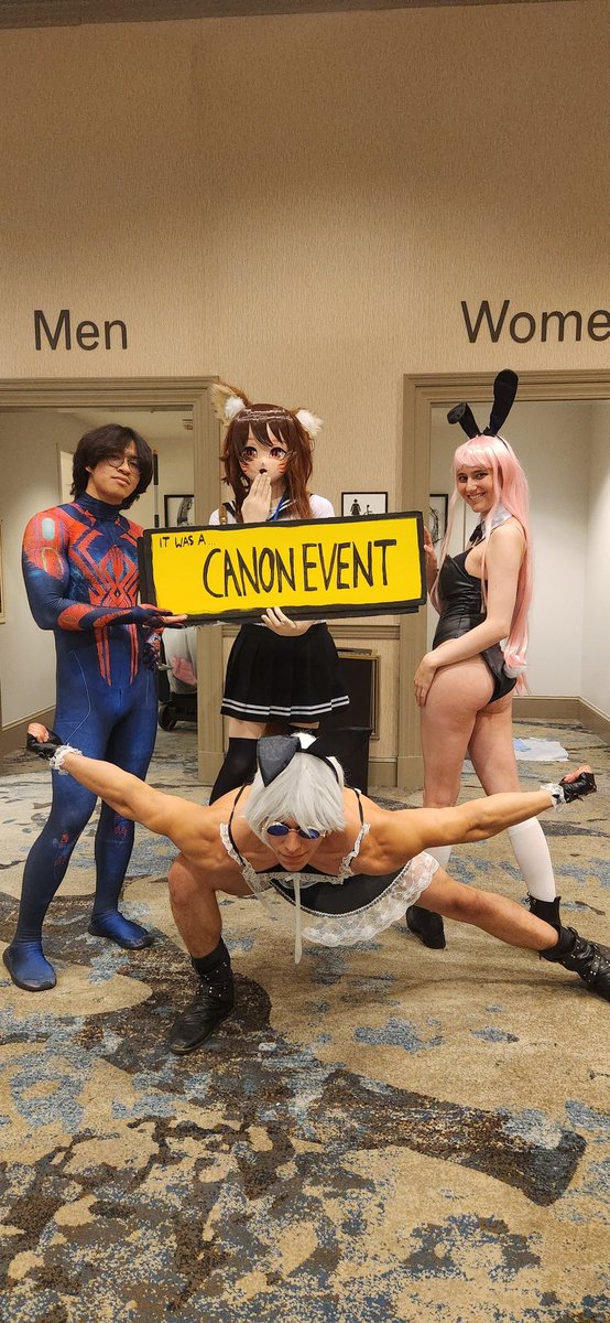 Chie_Kig's tweet photo. So!~ Third of all!~ This is some of the pictures I took at #animefest in #kigurumi with cosplayers! And in my opinion four of my favorite as I have some more! If your in the photos please reply!~I don't know much tags~. ❤️ https://t.co/MRYVW1Ptk4