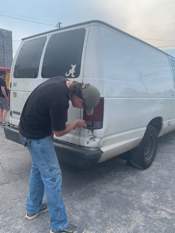 BhamDSA's tweet photo. BRAKING: We serviced 9 cars at our Brake Light & Fuse Replacement Clinic🚦this past Saturday!
Thanks to @ShowUp4RJ's Bham chapter for joining us to talk to our neighbors about pressuring Brasfield & Gorrie to #DropCopCity. Special thanks to @beloveducc for being great hosts! https://t.co/ApfunlRnf4