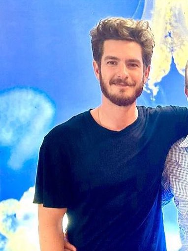 Andyygarfield's tweet photo. ANDREW GARFIELD THE MAN YOU ARE https://t.co/1ib2BAYFAN