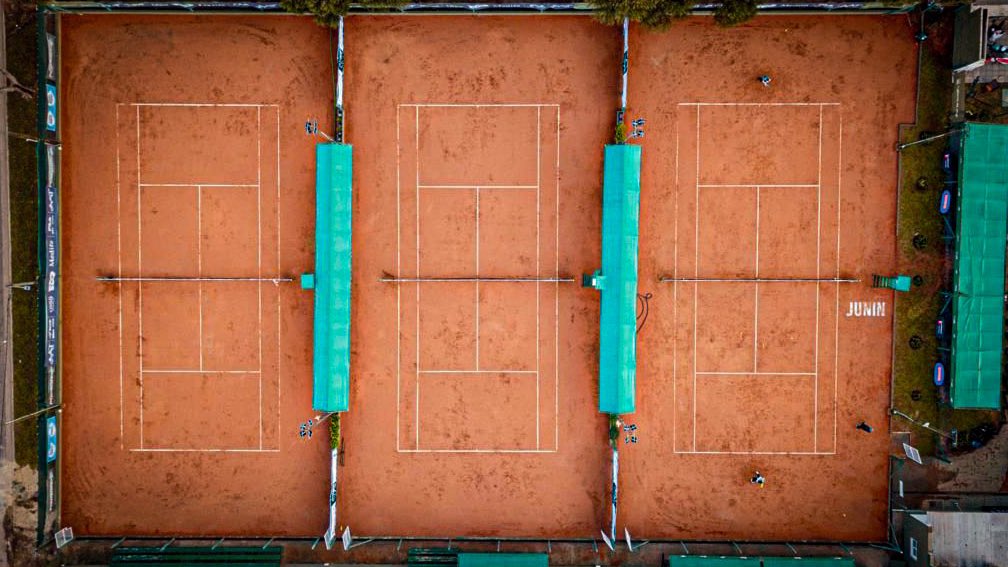 CASarmientoOf's tweet photo. 🎾 #TenisCAS / Terminó la Qualy del torneo internacional W25, Copa Ciudad de Junín en nuestro club.
🔛 Mañana 9hs comienza el cuadro principal. ¡Los esperamos a todos! 💚
#DaleVerde 🇳🇬 https://t.co/74lcxZxhGx