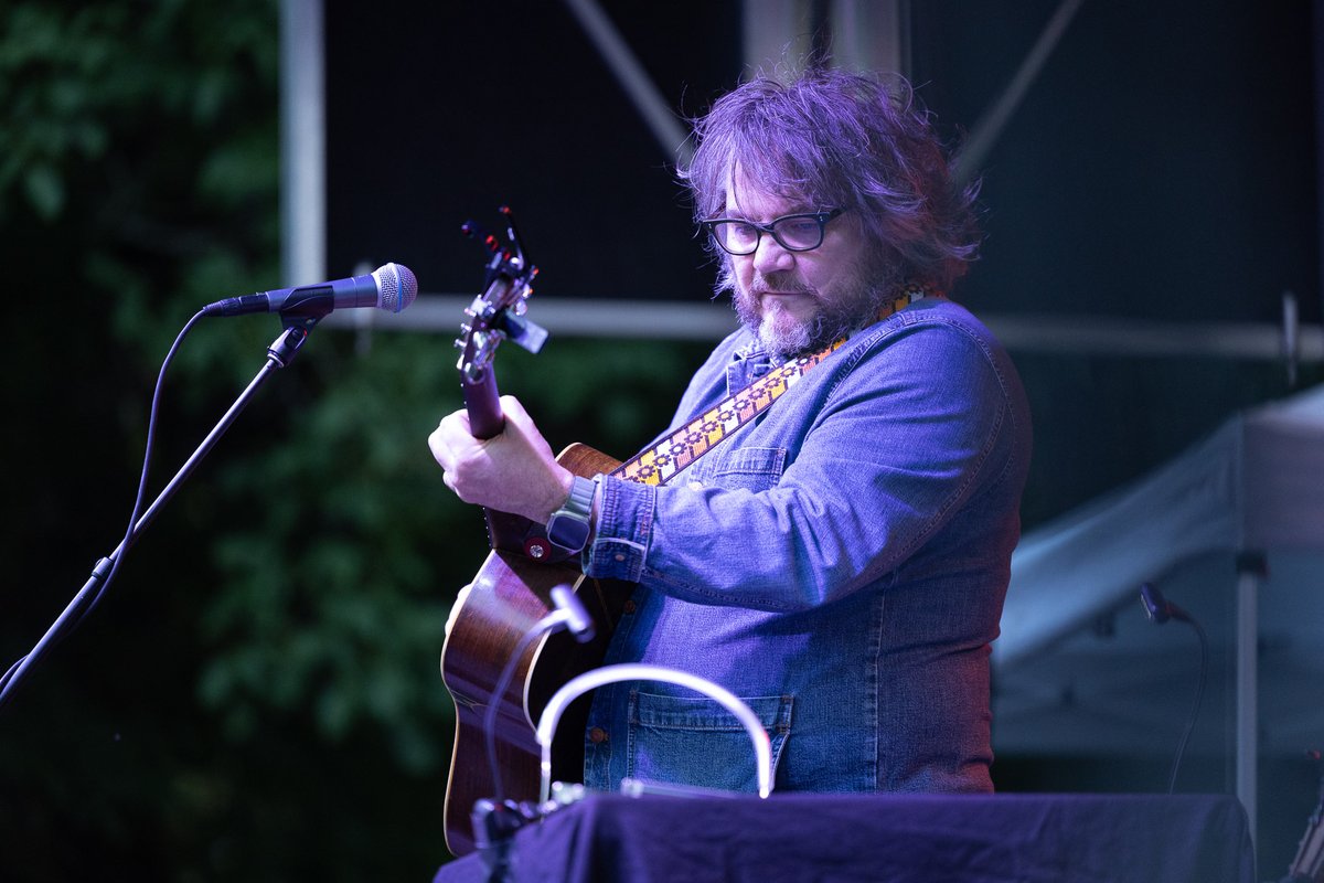 #timberfest 2023 Highlights: @JeffTweedy serenaded us with a very special solo set on Friday evening. [Photos by Alley Rutzel for @3imaginarygirls]