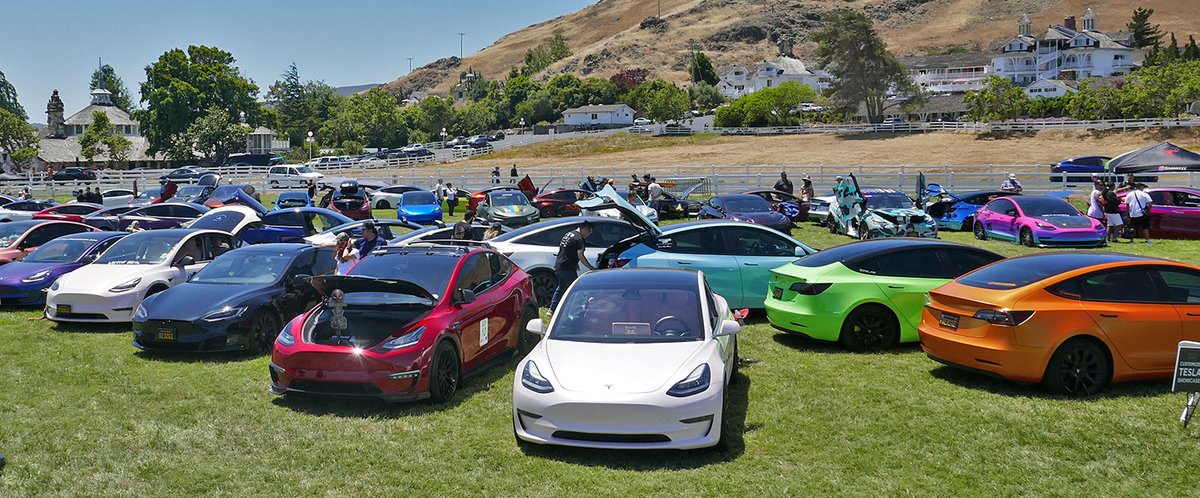 Tesla_Tap's tweet photo. We had a great time at the Tesla Takeover event in San Luis Obispo this last weekend. Cool modifications, wraps, products, presentations, owners, and more!  Well worth going. https://t.co/uglUyRRLgO