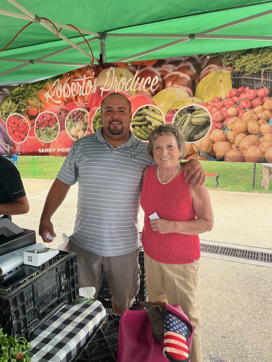 AshurstSharon's tweet photo. Had a great time visiting the Manassas Farmers Market this weekend - a true gem of House Distinct 20. 

Stop by and support our local businesses whenever you can. https://t.co/OzqKYORXwy