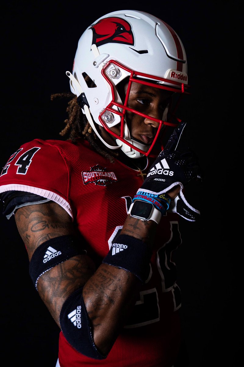 Coach_GSanders's tweet photo. Tomorrow a new chapter begins. Tunnel vision on the mission 🤫 #FWTW https://t.co/LfSg2AIEsv