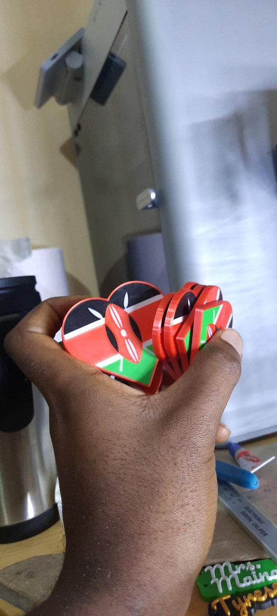 SyumbuEbole's tweet photo. @loyalmoses Fridge magnets. 4 colour print. #kenya #Nairobi #sagana #mchele #bambulabx1c https://t.co/IxydOPIGMZ