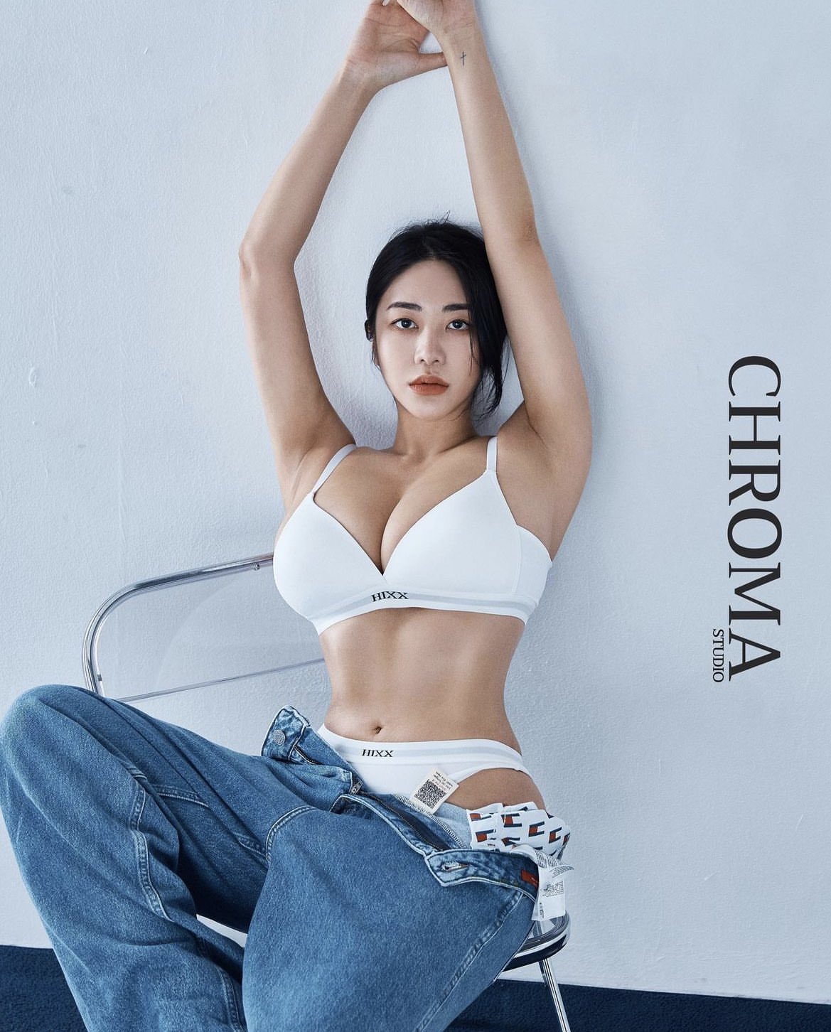 X \ 世界の美女 على X: 