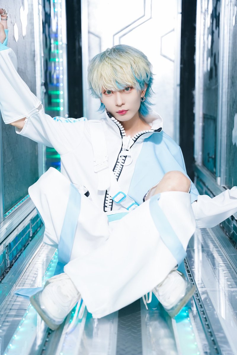 kiminaku_info's tweet photo. 🔊 メンバー紹介③ 🔊

⌖ ・ ⌖ ・ ⌖ ・ ⌖ ・ ⌖ ・ ⌖ ・ ⌖

   color : light blue
　　　　ああと（@Art_kiminaku ）

⌖ ・ ⌖ ・ ⌖ ・ ⌖ ・ ⌖ ・ ⌖ ・ ⌖

 ͛ ͛  RT＋いいね = 1500達成で
　　　　　　next member 公開   ͛ ͛

#キミノネに哭く
#キミ哭く
#キミナク https://t.co/gWlTFCXqQg