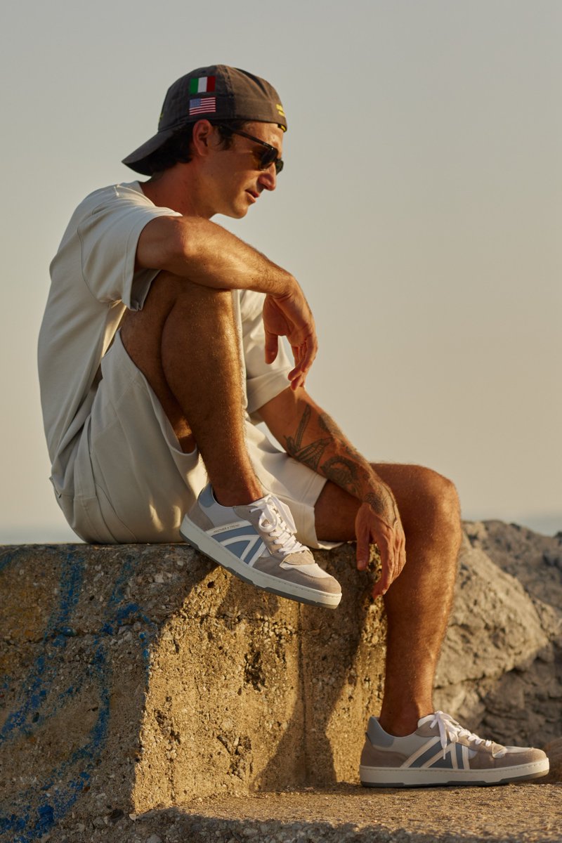anothertrend's tweet photo. We also have discounts for them! Buy our Low Retro 20% off.
—
¡Para ellos también tenemos descuentos! Compra las Low Retro con un 20% de descuento.
#AnotherTrend #Sneakers #OnlineStore https://t.co/BUQhG4120I