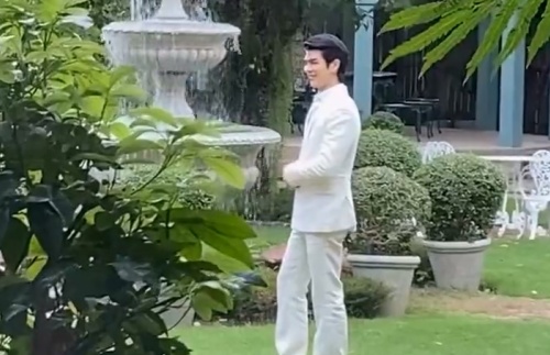 __coldties's tweet photo. everything is wedding coded today 
#Mansuang_Presscon https://t.co/7wCfqJkYLc
