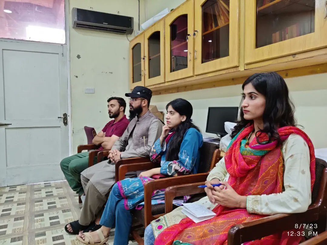 mahamughal_mja's tweet photo. I being Acting Vice President of @GYMclubQAU along with other Senior Cabinet members and Focal persons held a meeting with @instituteofurbanism for #trainings to be planned regarding #solidwastemanagement #environment #Climatechange. I also discussed #Lcoypakistan @nustainable https://t.co/b7BPMbGgdK