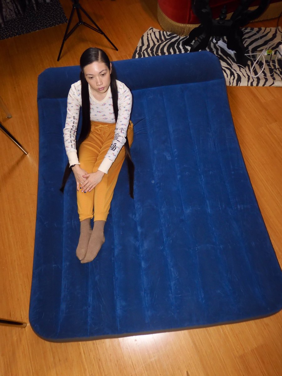 Queenie4ever's tweet photo. Had fun watching anime while lounging on a spacious Bestway Tritech air mattress with @marajanai #Gifted #tryazon #YourSleepIsOurBusiness #BestwayToSleepThisSummer
#BestwayUS #BestwayUSA #BestwaySummerOfSleep #InflateYourFun #GLOBALSLEEPUNDERTHESTARSNIGHT https://t.co/sUVlECdYGb https://t.co/IzLvAvgyCt