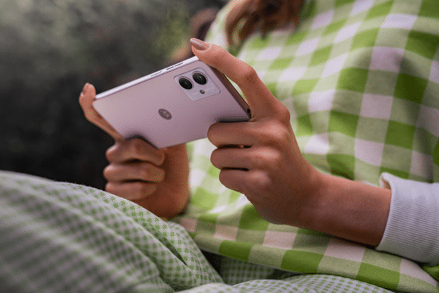 Motorola lanceert budgetvriendelijke telefoon - businesstraveller.nl/motorola-lance… #businesstraveller