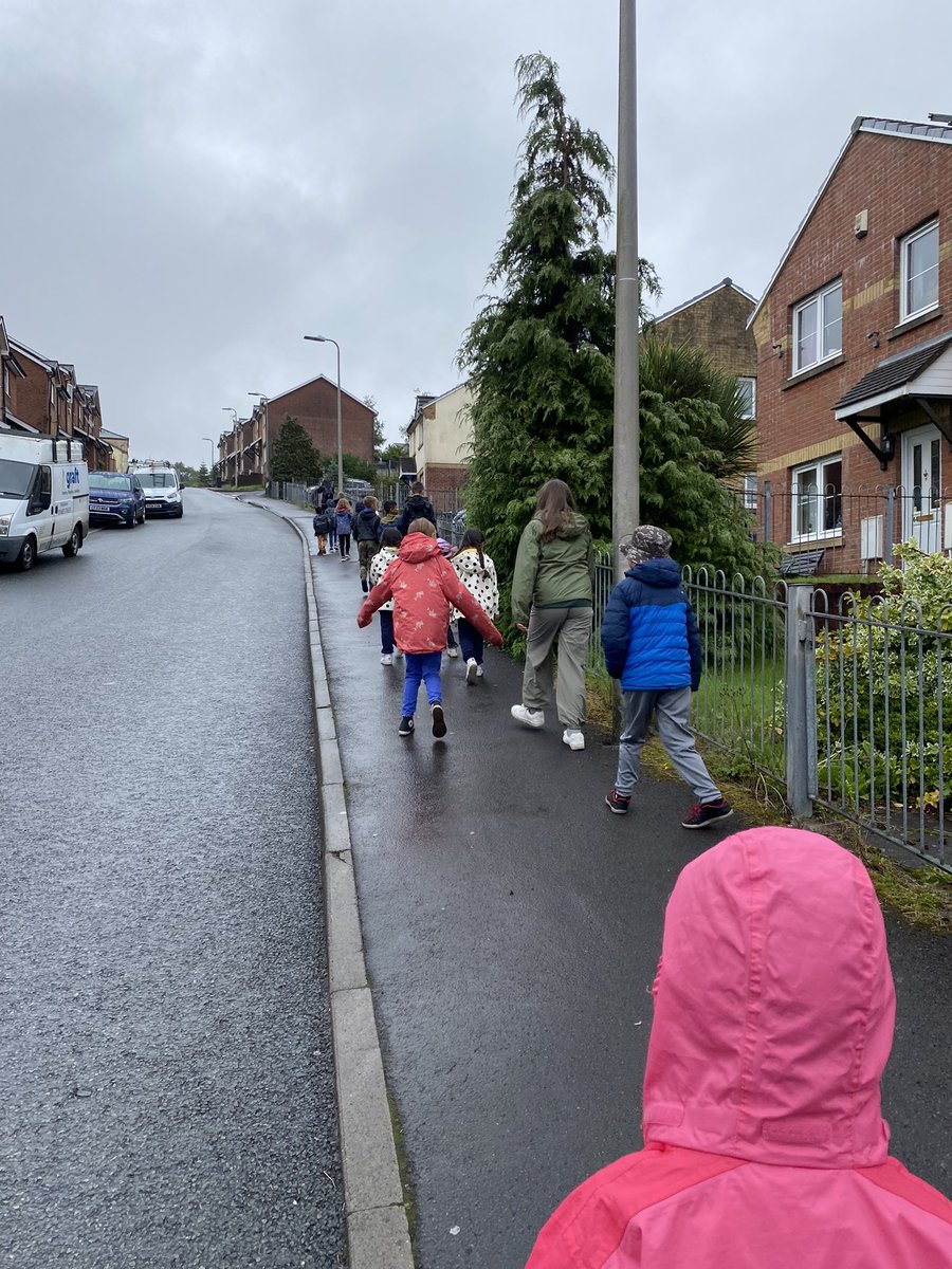 Illtyds_RC's tweet photo. #BCAFoodAndFun23
#Day11
Rain - what rain? ☔️
Off we go to visit Ossian at #DowlaisLibrary to start our #SummerReadingChallenge
@WellbeinMerthyr @foodandfunwales
@JanineBrill
@CTMUHBDietetics
@ShelleyPowellRD
@MerthyrCBC https://t.co/g3E3fn6XKN