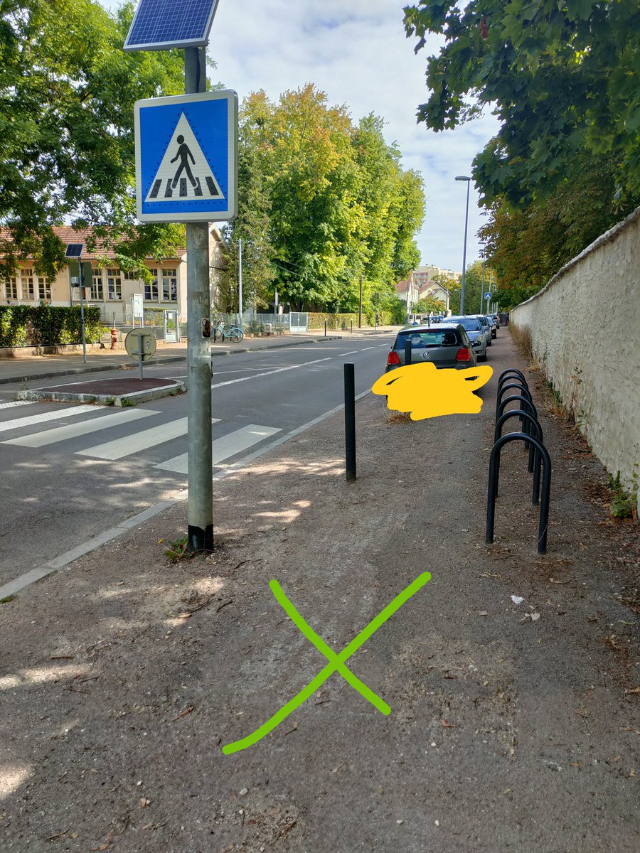 galoyapinpin's tweet photo. Occupe comme ont peut à #dijon seconde visite aux parc là #Colombiere qui aie sur #dijon derrière les écrans de #x https://t.co/WeW9uMhctg
