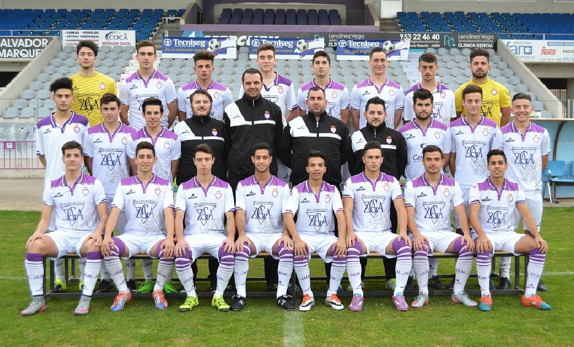 Recuerdos del pasado. Plantilla de la T15/16 que logró el ascenso a División de Honor juvenil: Kike,Francis, Juanito, Tití, Luismi, Adri, Puma, Álvaro;Soriano, Rentero, Osuna, Santalla, Joseca, Jose Antonio, Mario, Alex M, David, Borja, Carmona, Joserra, Paco y Chumilla. Equipo🔝