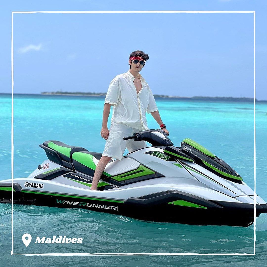 THINK_TS's tweet photo. Chasing sunsets and making memories with Rohan Mehra in the stunning Maldives 🌅🏝️

📷: @rohan4747

#WorldsLeadingDestination2022 #VisitMaldives #SunnySideofLife @visitmaldives https://t.co/upWfiHPAXT
