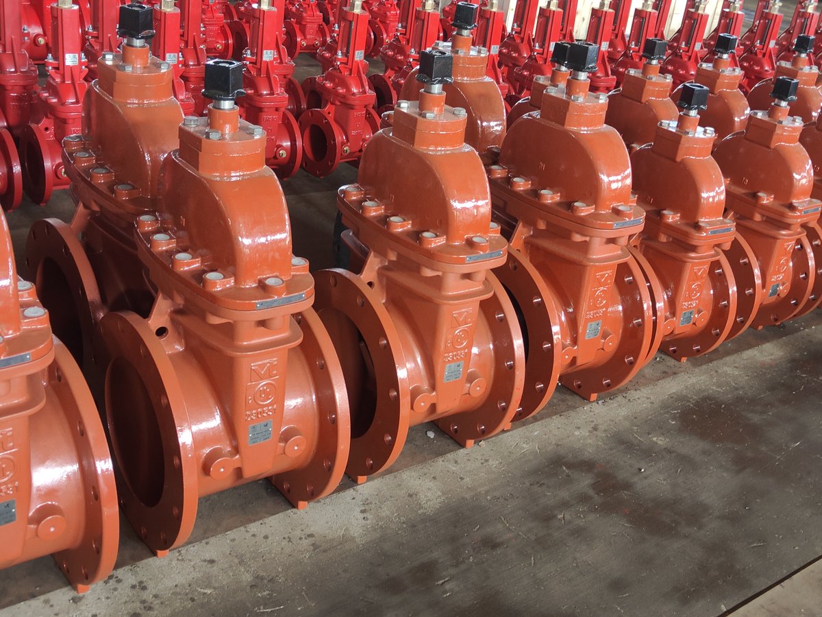 VahnTech's tweet photo. VAHN-TECH AWWA Gate Valves (UL/FM) all set for shipment heading South of the Border 😀 https://t.co/KUMoQqqZYB