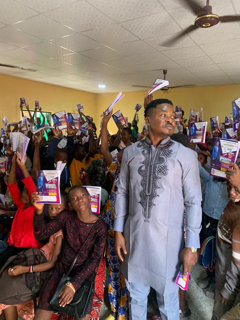 Ashake_M's tweet photo. Hello X users, my name is Ashake Olugbenga and I'm an educator, a nationalist and I own a tutorial that needs your help. 

My love for education traverse to putting all the work and effort I have since the inception of GP educational consult. https://t.co/QIhma5Dg2x