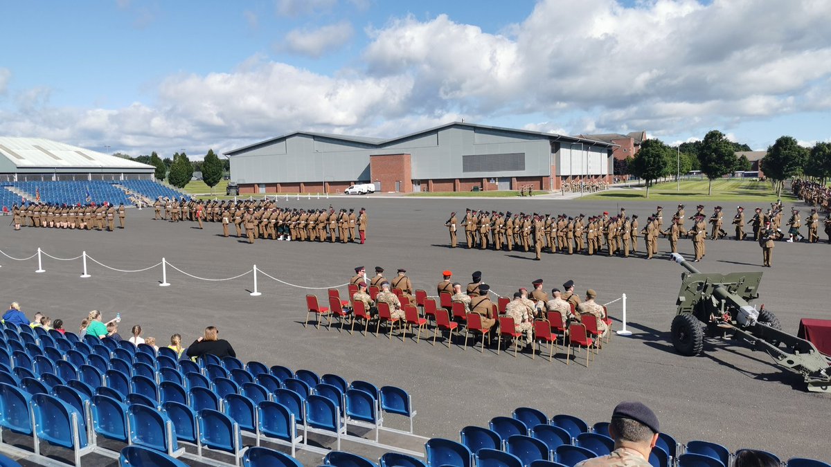 Brought a group of the cadets to watch the graduation parade dress rehearsal at the Army Foundation College. Sharing the military experience, whatever the service, is a privilege. @CO_AFC @aircadets @ACO_RCNORTH @ComdtAC