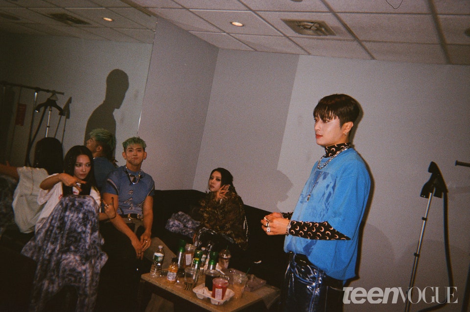 ratedzziwoo's tweet photo. “Normally other K-pop artists, they've a fashion style where it's a bit similar so that they could show as a group, but KARD is more likely to focus on individually having styles that fit each individual and bringing those different unique styles actually makes KARD.” - Jiwoo. https://t.co/QyFBIVSzJw