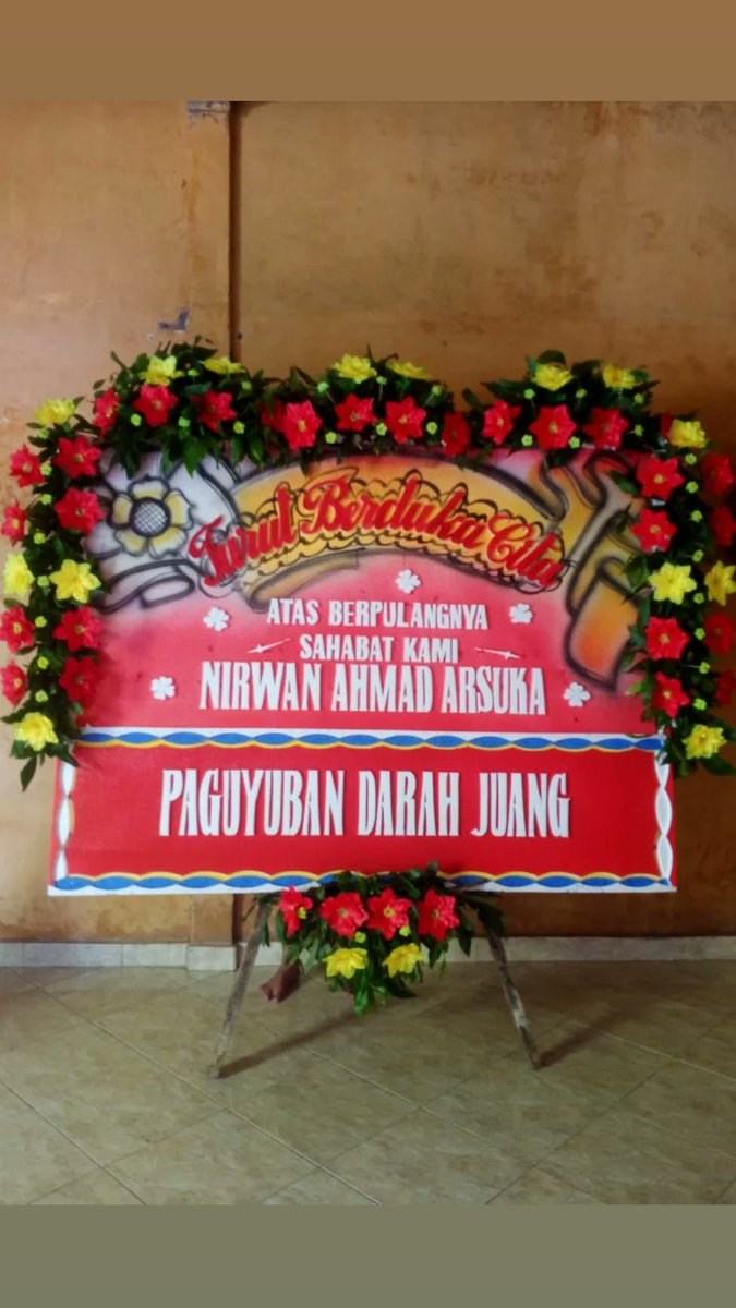 cacing_nagari's tweet photo. Selamat jalan Nirwan dan Jati. Terimakasih untuk perkawanan kita yang abadi.
Kita sudah memulainya dulu, 34 tahun berlalu. Selamat beristirahat.

Paguyuban Darah Juang https://t.co/kItftQZrgT