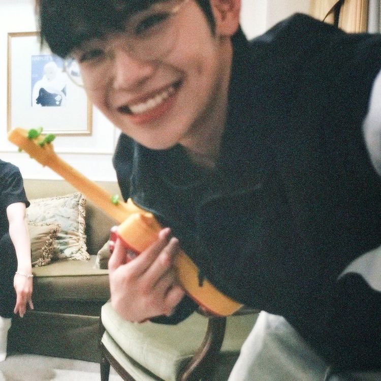 kokoclues's tweet photo. [ 🧸 ] hello, i’m koko ! new to #studytwt #studytwtph

🍡 . . he / them, ‘06
🍥 . . incoming stem student, id 123 🏹
🧁 . . eng / fil 
🎧 . . kpop, taylor swift, laufey, beabadoobee, and many more ^—^ 

♡ / ↻ are appreciated !! let’s be moots ୨୧ https://t.co/DfvjiDch2u