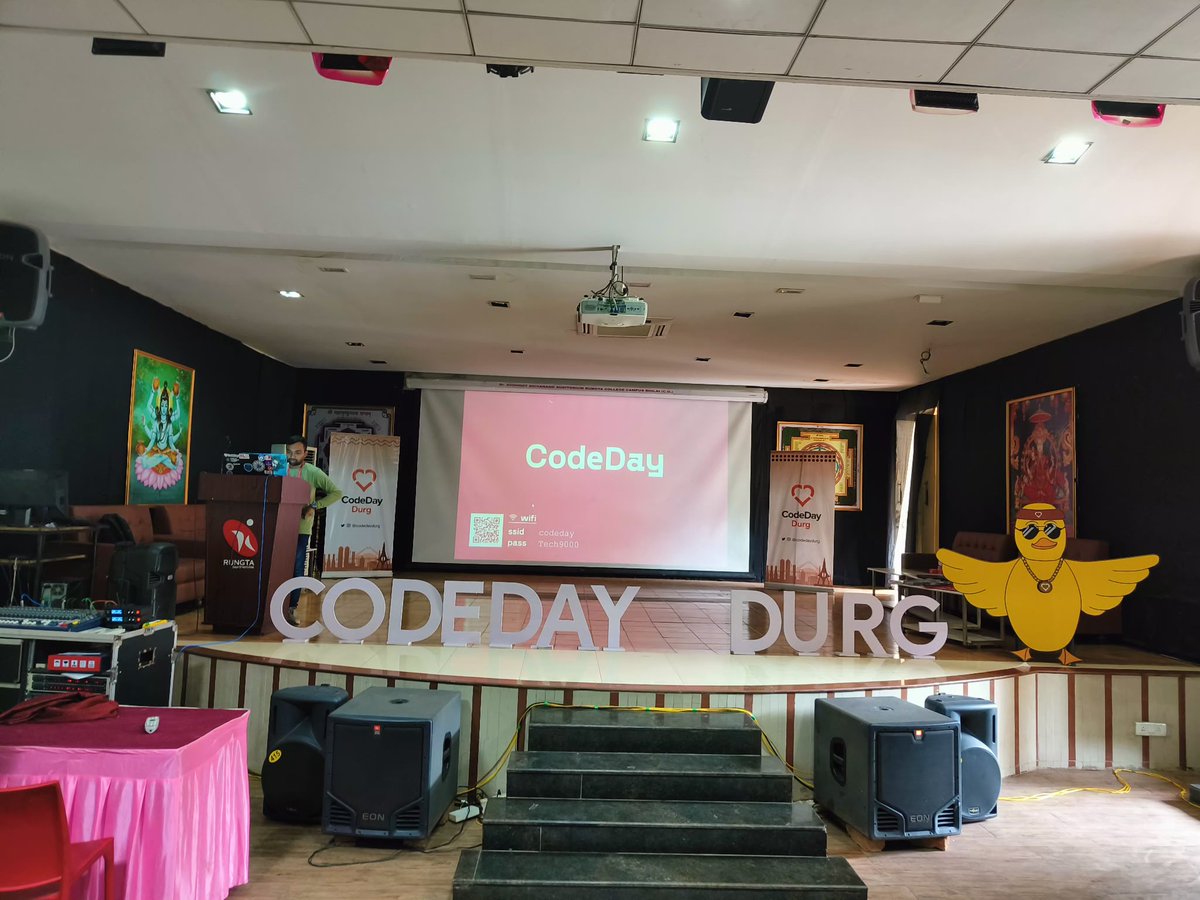 toukirkhan_'s tweet image. After we were done with all the check-ins and breakfast @carrycooldude kicked off the event with an ice-breaker to write code without hands and sharing about what @CodeDay actually is and how folks can get the most out of it in a fun way!🤠

3/n
