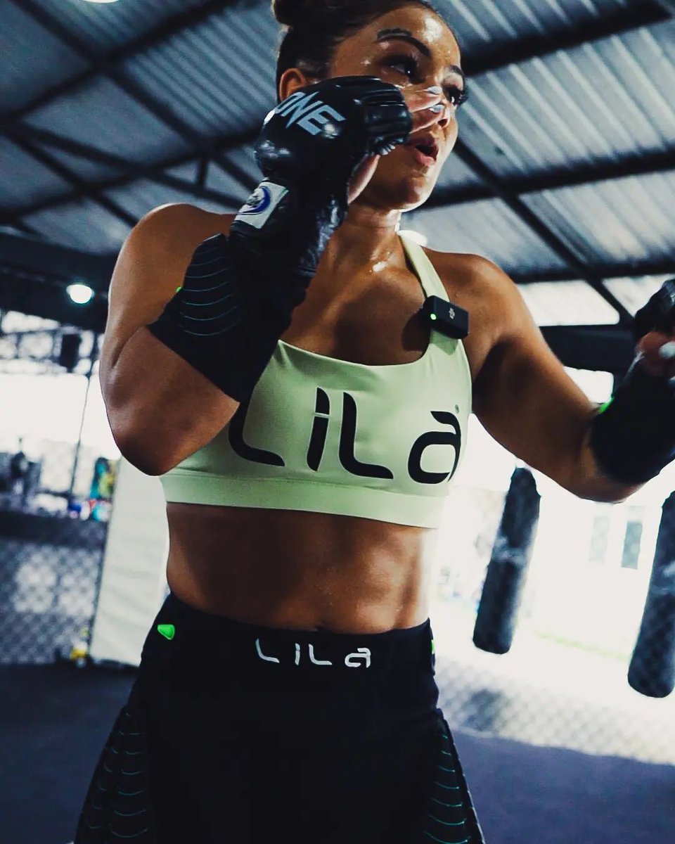 LilaAthletes's tweet photo. #LilaAthlete @noellelilmonkey
.
Tune in Fri 11 Aug, @onechampionship, Friday Fights 28.
.
Show some support people🔥
.
#onechampionship #MMA #mmafighter #MMATraining #StrikeFaster #WearableResistance #PoweredByMicroLoads https://t.co/DvZMXTCnwy