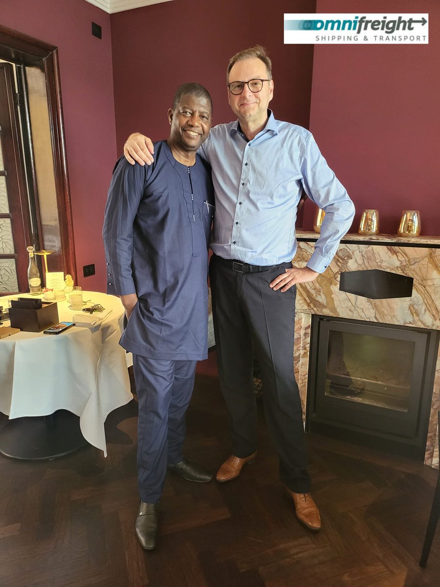 ccic_chambre's tweet photo. Chambre de Commerce et d'Investissement du Cameroun en Europe  (CCIC) est heureuse d'accueillir Omnifreight  la société de logistique et de transport dirigée par M. Jeffry Cools, ci-dessous en présence du Président de la CCIC Prosper Yamen . https://t.co/SSbEp14icJ