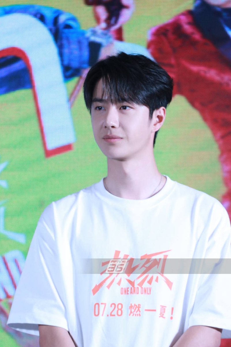 PPTVHD36's tweet photo. #ประเทศไทยมีหวังอี้ป๋อแล้ว อี๋ป๋อคนคูลๆ มัมหมีใจละลาย💚💚💚

#WangYibo_OneAndOnlyTH #OneAndOnly #สเต็ปกล้าท้าฝัน #WangYibo #WangYibo王一博 #หวังอี้ป๋อ  #PPTVHD36 https://t.co/RumarCfwZL
